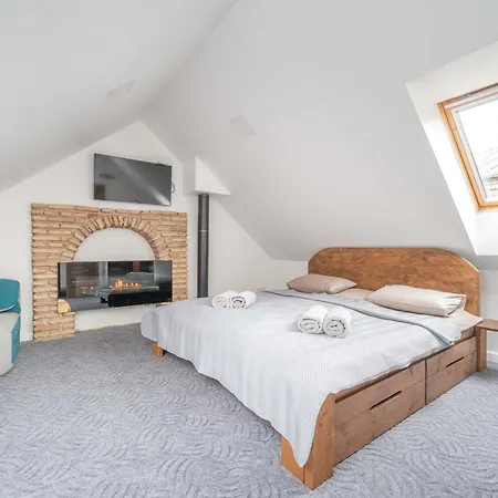 Апартаменты Cathedral Square *